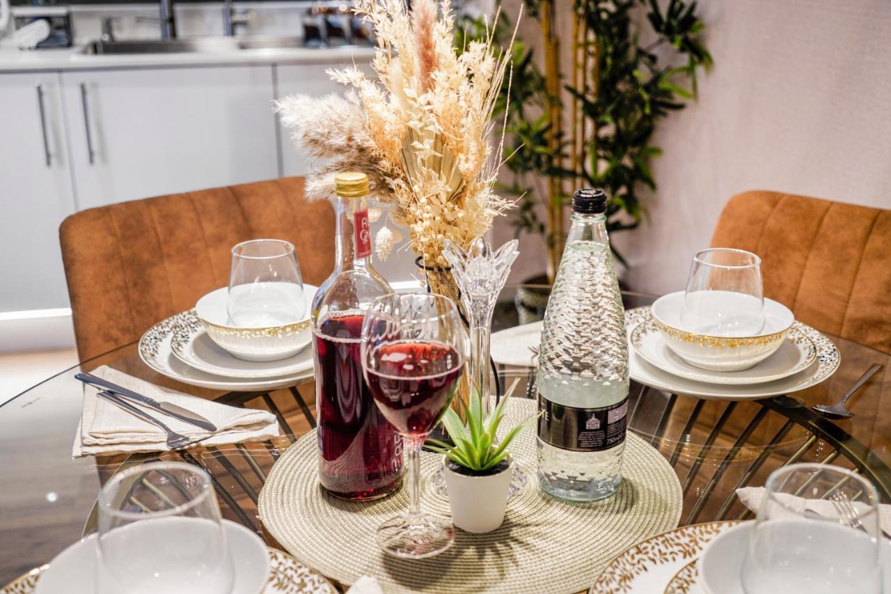 The Waterhouse Avenue By Kandara 5 Star City Home In Мейдстън Екстериор снимка