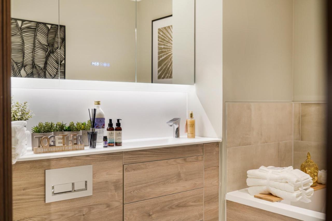 The Waterhouse Avenue By Kandara 5 Star City Home In Мейдстън Екстериор снимка