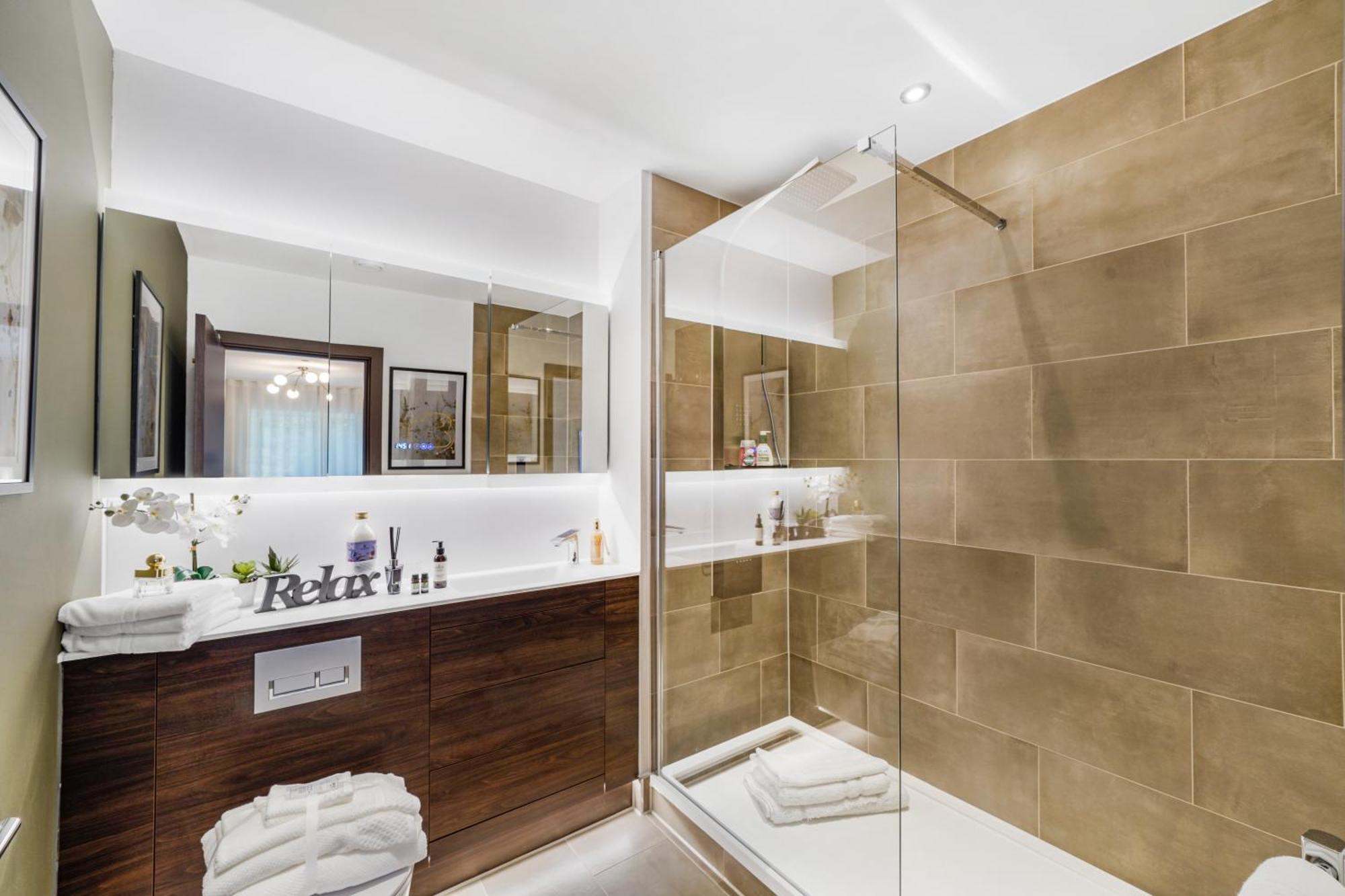 The Waterhouse Avenue By Kandara 5 Star City Home In Мейдстън Екстериор снимка